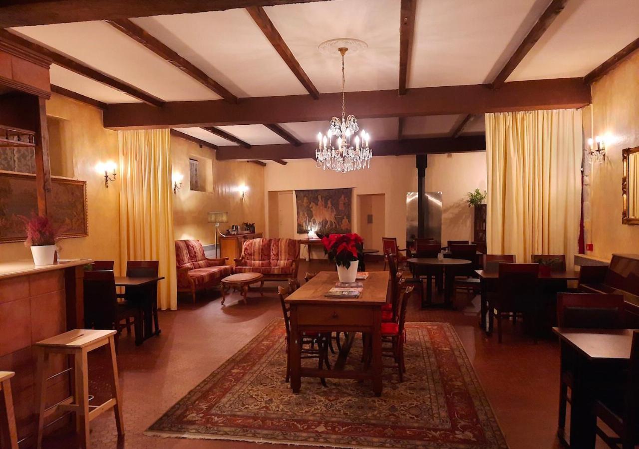 Domaine Lou Castet Bed & Breakfast Tuzaguet Ngoại thất bức ảnh
