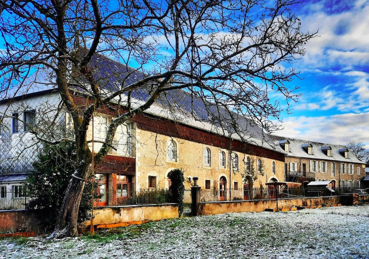 Domaine Lou Castet Bed & Breakfast Tuzaguet Ngoại thất bức ảnh