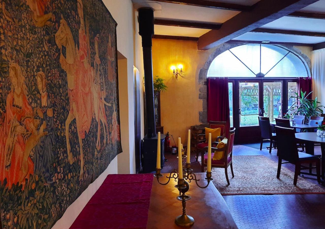 Domaine Lou Castet Bed & Breakfast Tuzaguet Ngoại thất bức ảnh