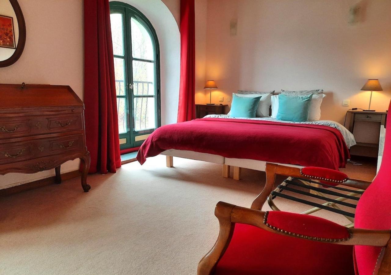Domaine Lou Castet Bed & Breakfast Tuzaguet Ngoại thất bức ảnh
