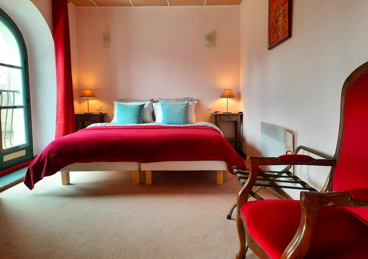 Domaine Lou Castet Bed & Breakfast Tuzaguet Ngoại thất bức ảnh