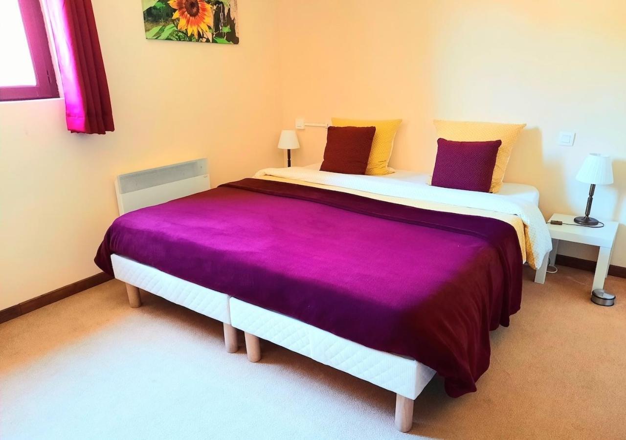 Domaine Lou Castet Bed & Breakfast Tuzaguet Ngoại thất bức ảnh